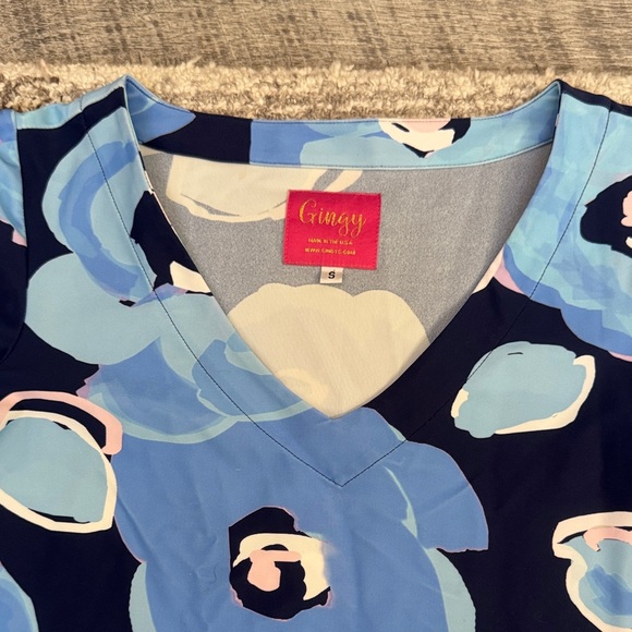 Gorgeous Gingy Blue Floral V-Neck Dress - Picture 7 of 8